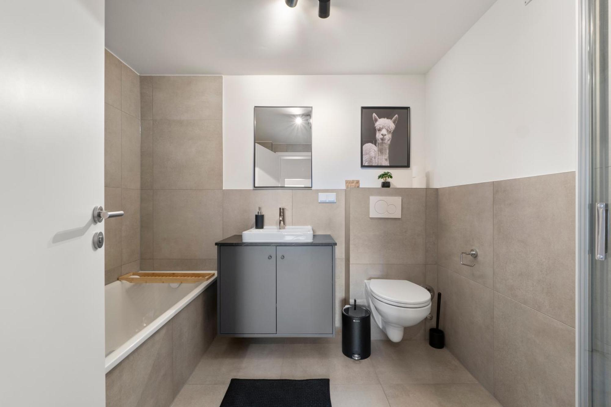 *Top* Moderne Wohnung - Naehe Koeln: Dom, Messe, Flughafen, Lanxess-Arena Bergisch Gladbach Buitenkant foto